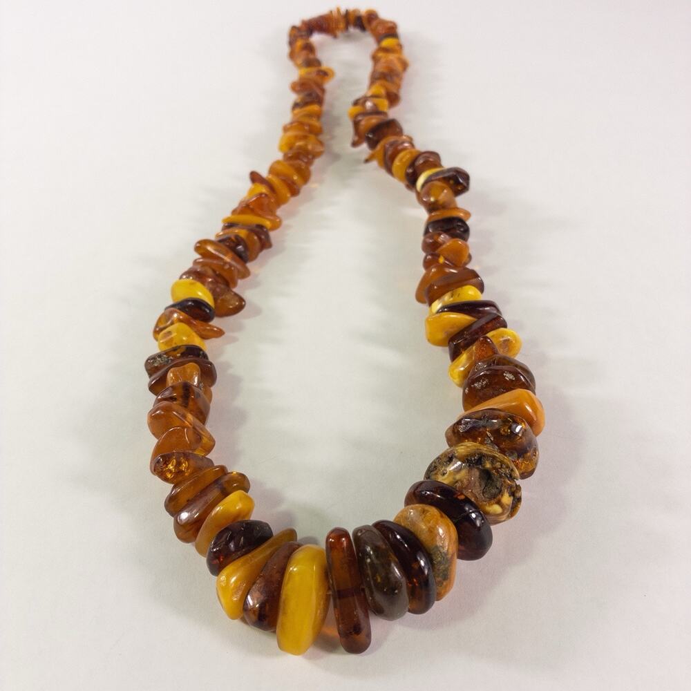 Vtg Natural Baltic Amber Butterscotch Egg Yolk Stone Necklace Graduated Chunky